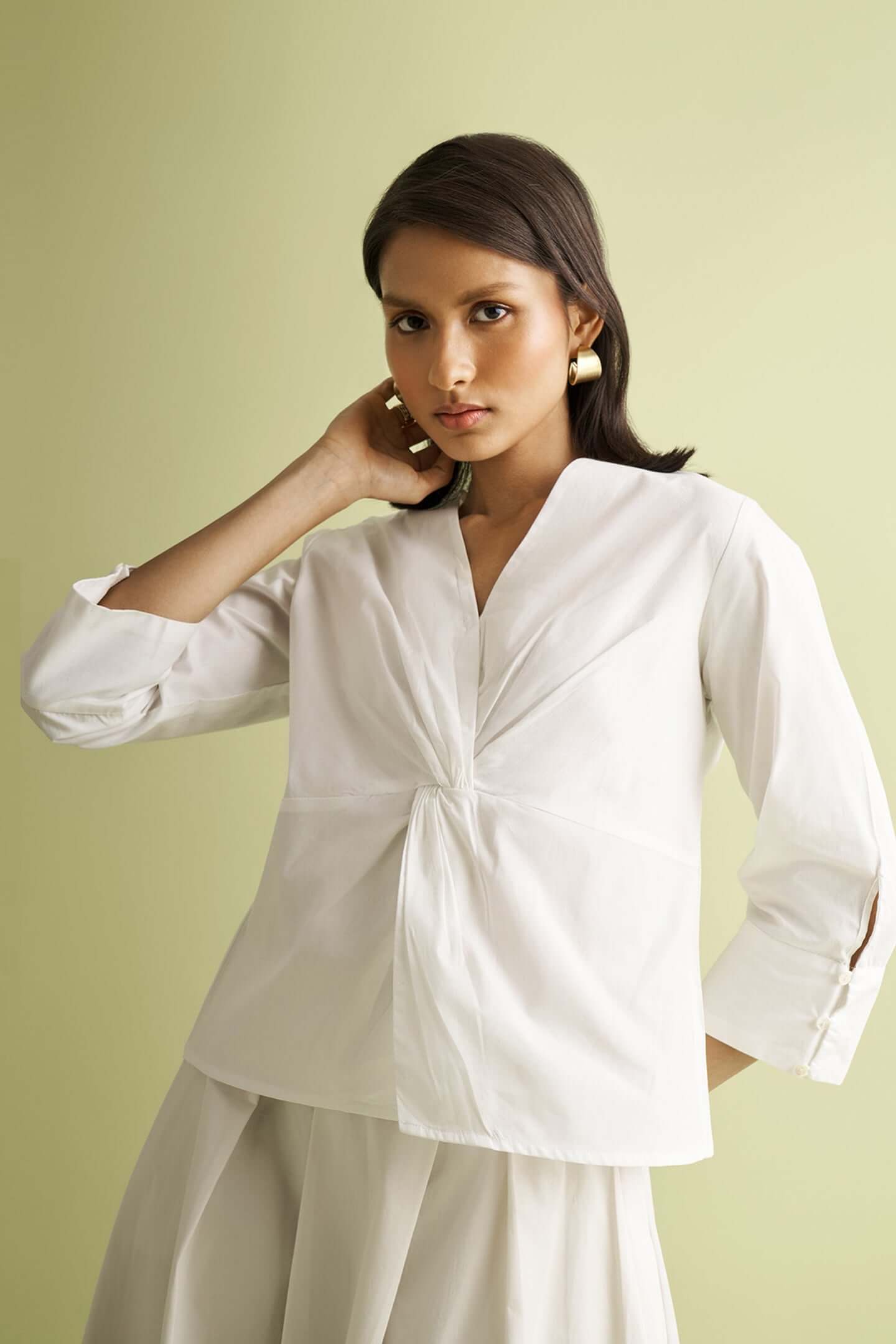 Front Twist Top in White - Lukas shop %