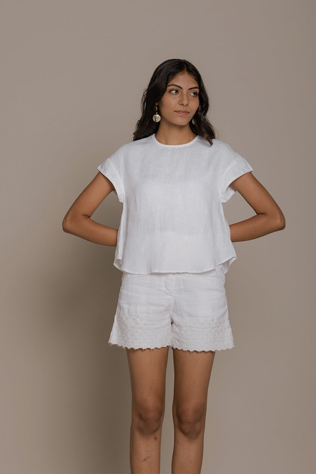 Sandcastle Saturdays Top in White - Lukas shop %