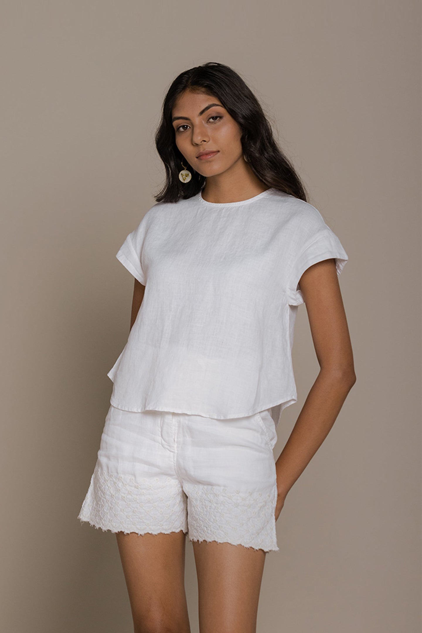Sandcastle Saturdays Top in White - Lukas shop %