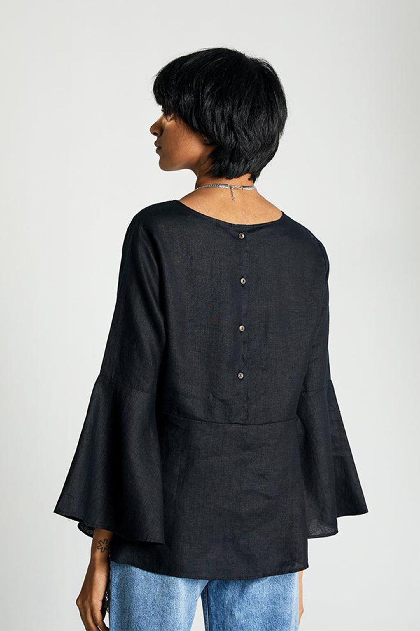 The Button Back Shirt - Lukas shop %