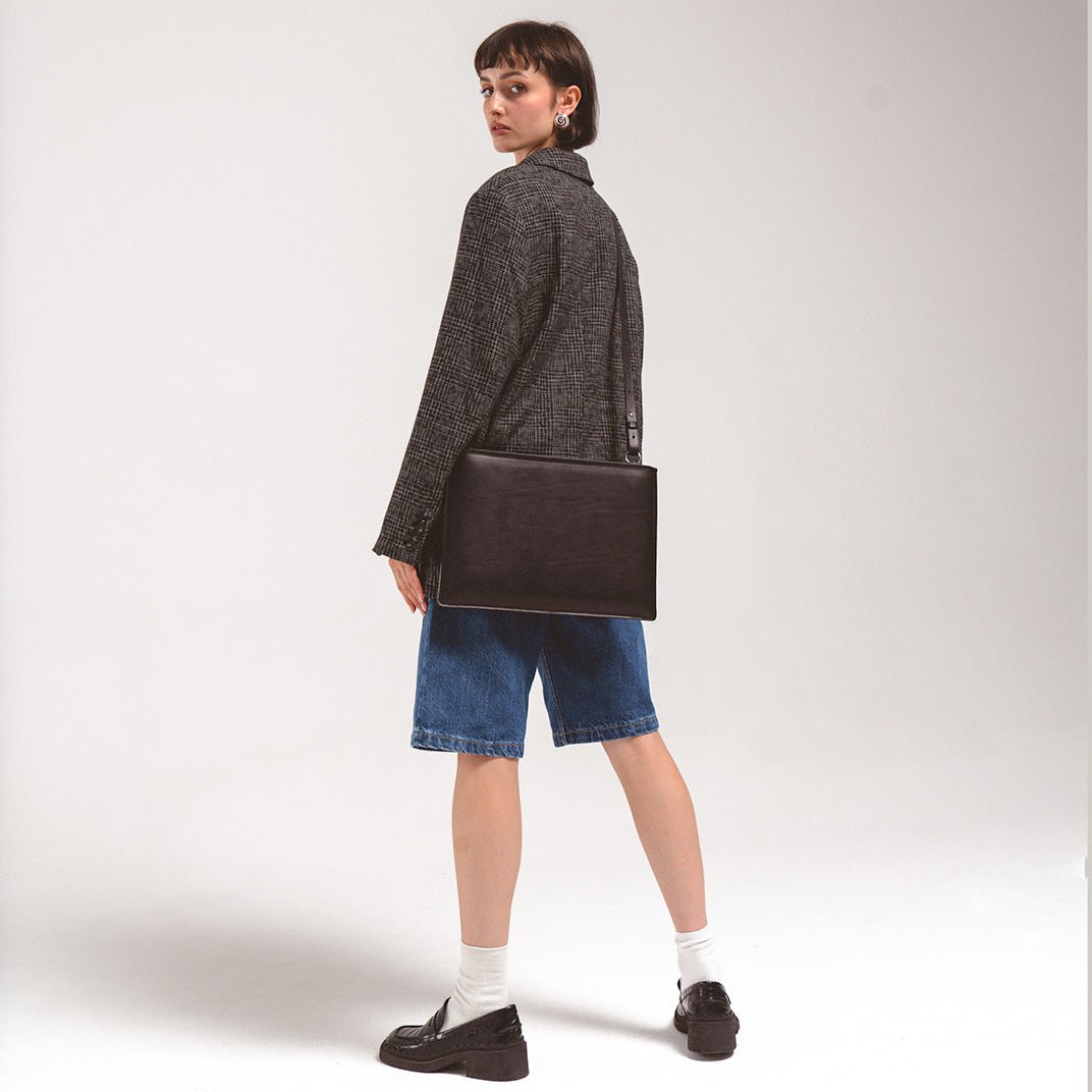 Slim Leather Sleeve for iPad - Lukas shop %