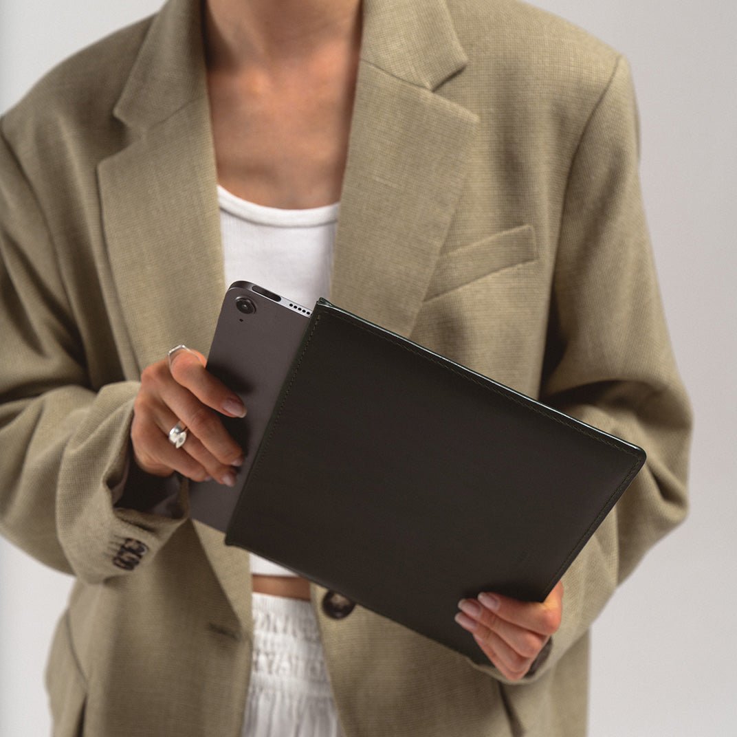 Slim Leather Sleeve for iPad - Lukas shop %